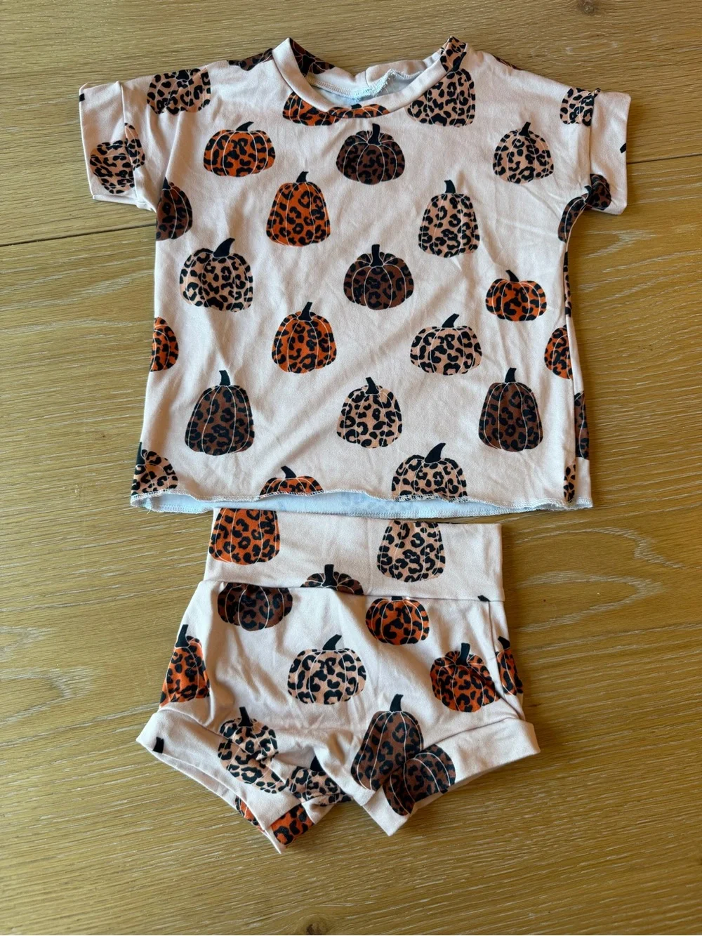 Harlee Bee & Co Leopard Pumpkin Matching Set 3T